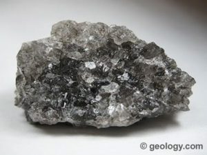 Kaya tuzu